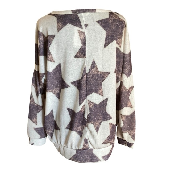 Hopely Pullover Sweater - Picture 4 of 9